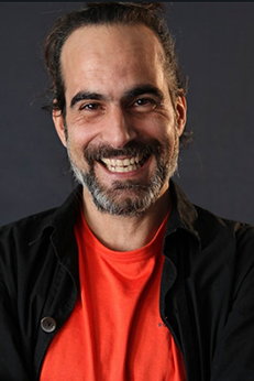 Raúl Capote – Retrato camiseta roja